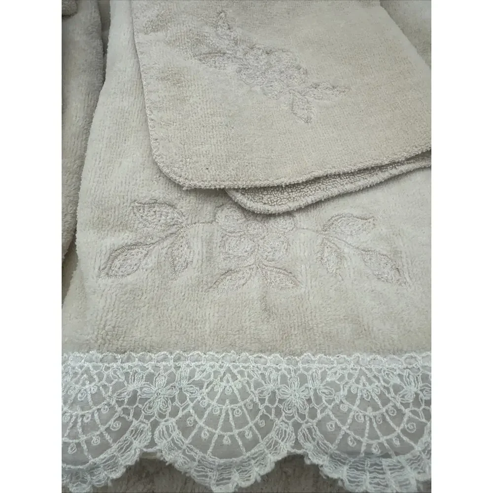 6 Piece Beige Vintage Barth & Dreyfuss Lace Trimmed Embroidered Towel Set